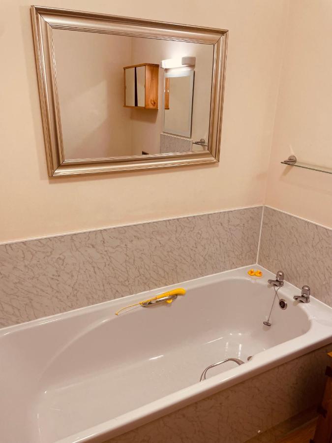 Grey Stag Apartment Нэрн Экстерьер фото